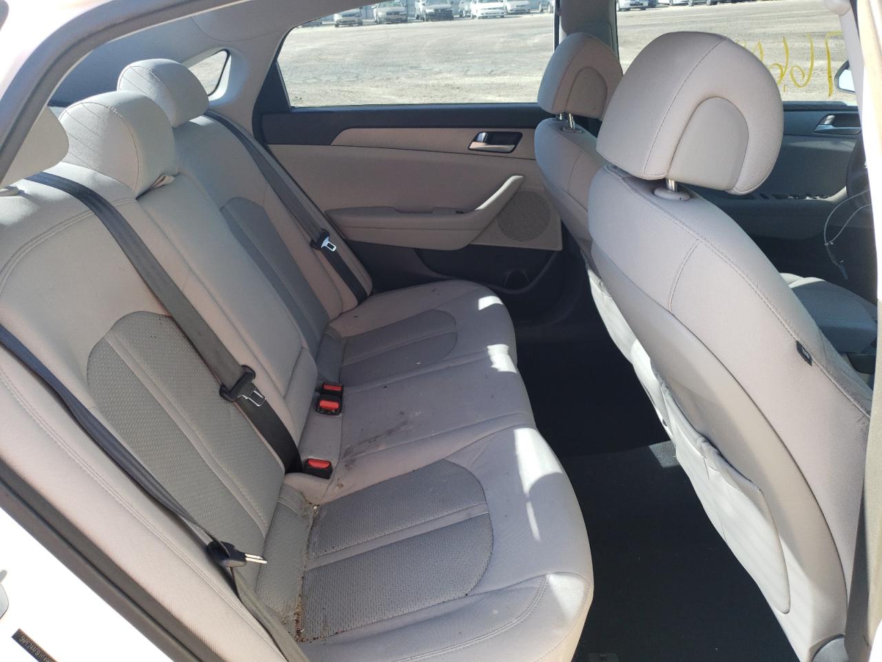 Photo 6 from auction – 2015 HYUNDAI SONATA SE with VIN 5NPE24AF8FH149651