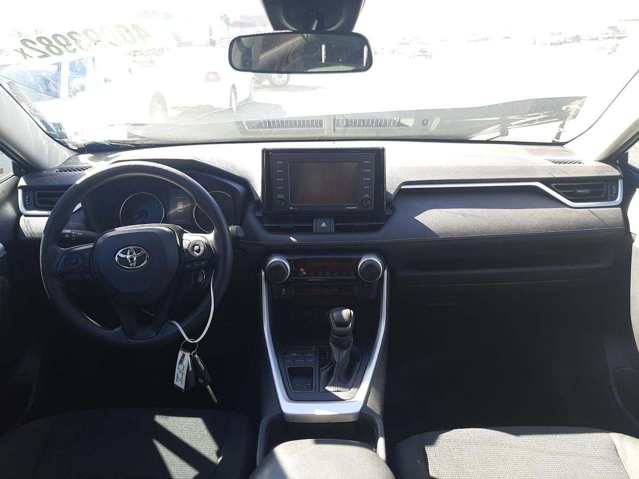 Photo 9 from auction – 2021 TOYOTA RAV4 LE with VIN 2T3H1RFVXMC134945