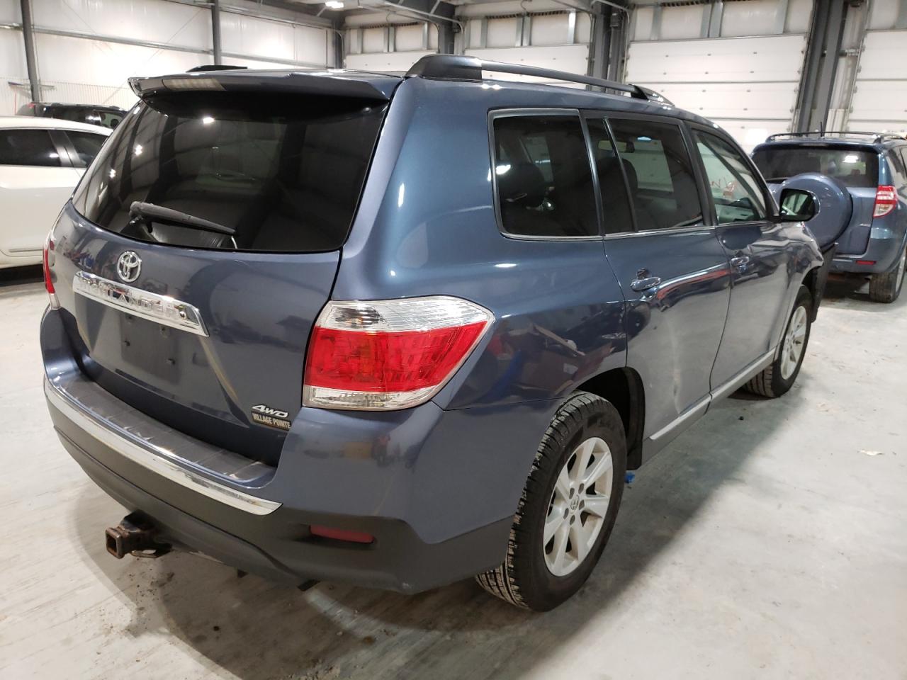 صورة رقم 4 من المزاد - 2013 TOYOTA HIGHLANDER مع VIN 5TDBK3EH3DS199387