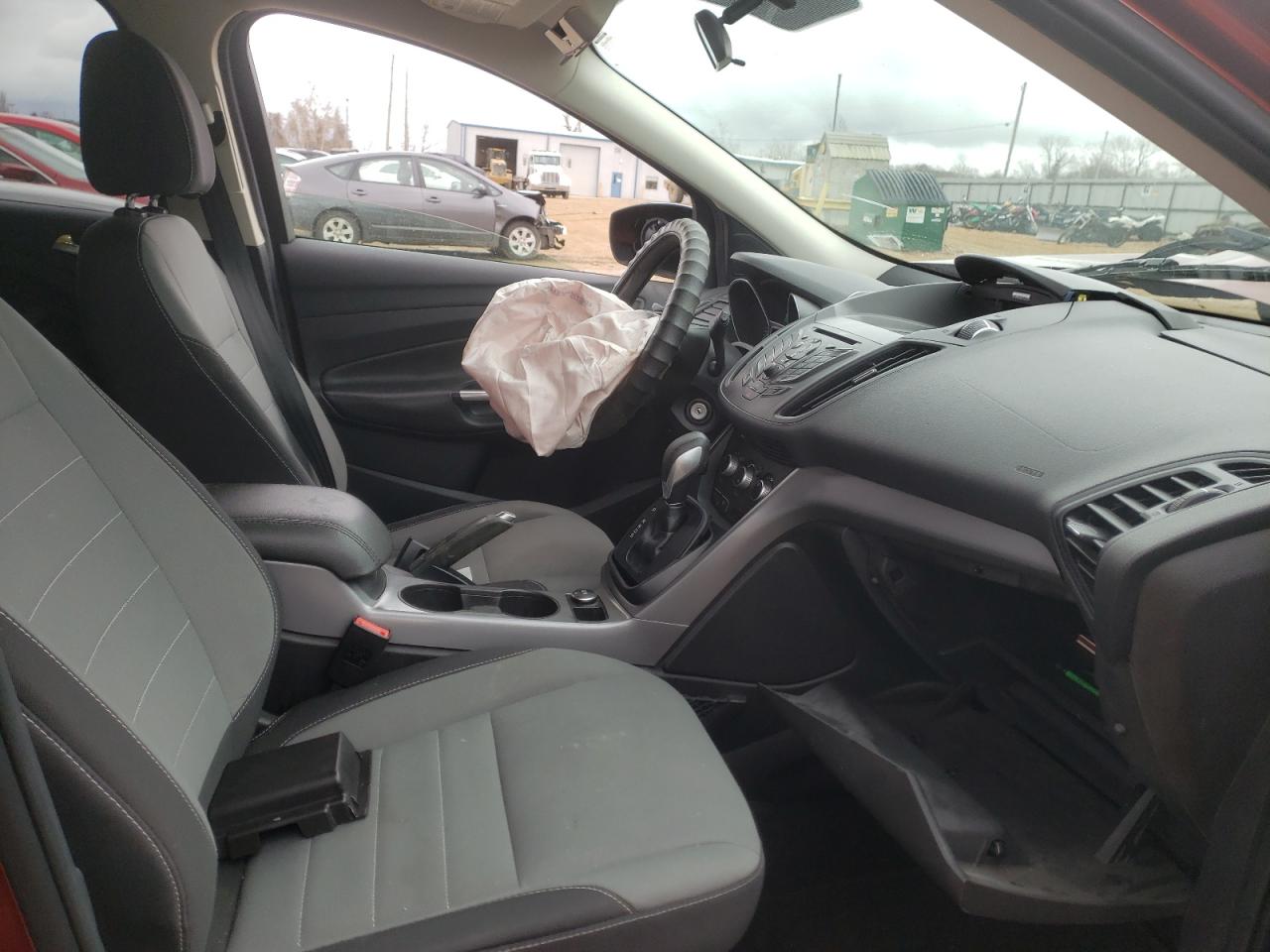 Photo 5 from auction – 2016 FORD ESCAPE SE with VIN 1FMCU9G92GUA54490