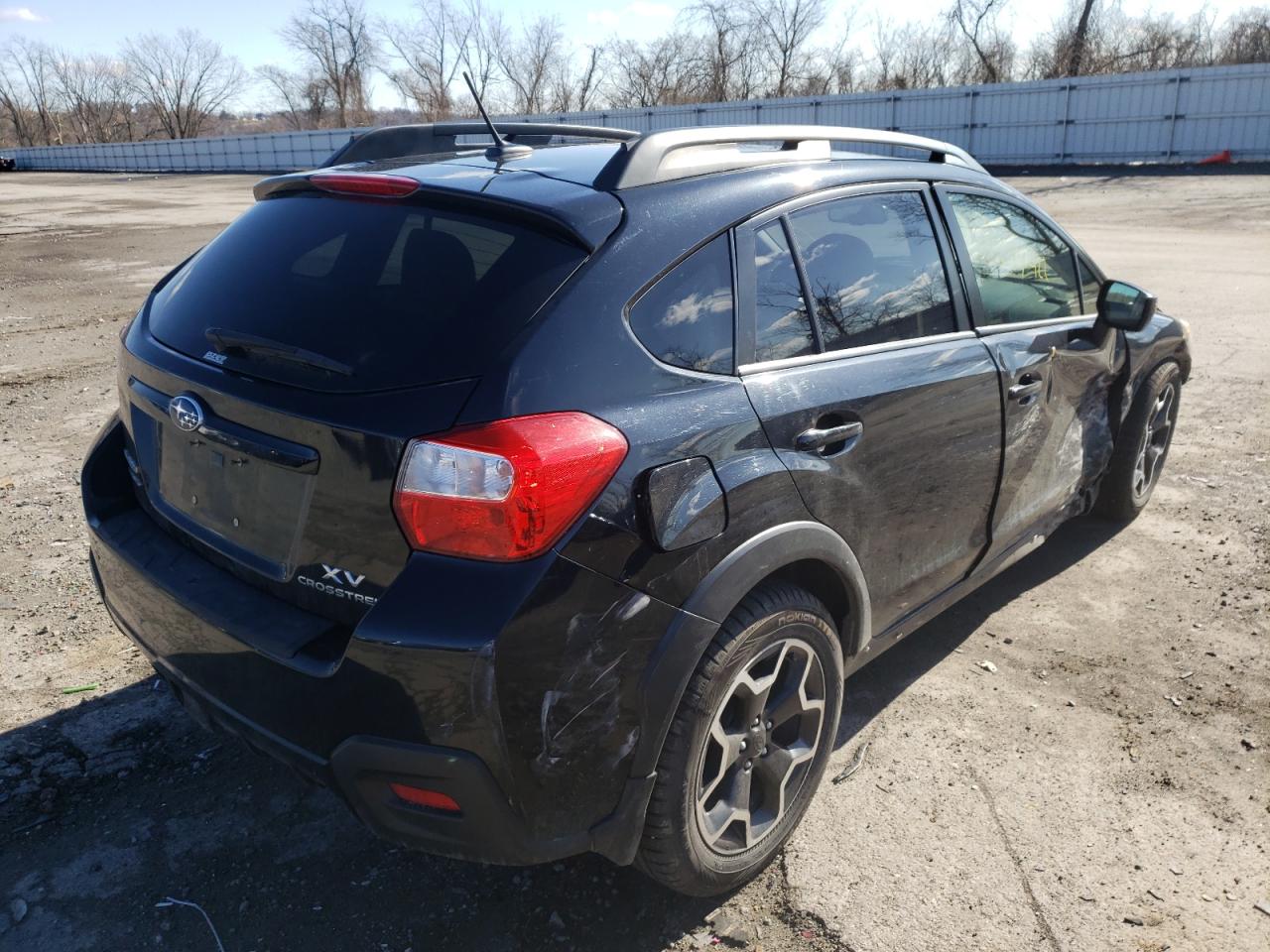 Photo 4 from auction – 2015 SUBARU XV CROSSTR with VIN JF2GPAFC4FH216172