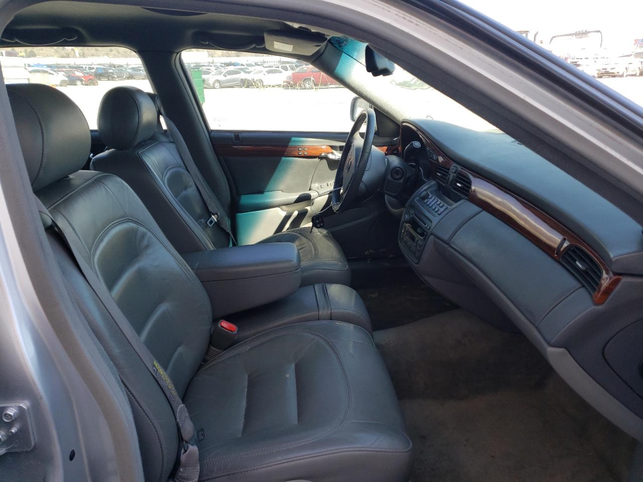 Photo 5 from auction – 2002 CADILLAC DEVILLE with VIN 1G6KD54Y22U274728