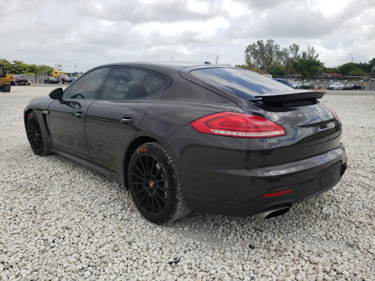 Photo 3 from auction – 2014 PORSCHE PANAMERA 2 with VIN WP0AA2A78EL005994