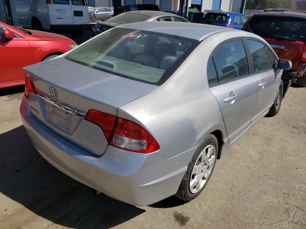 Photo 4 from auction – 2010 HONDA CIVIC LX with VIN 19XFA1F56AE075018