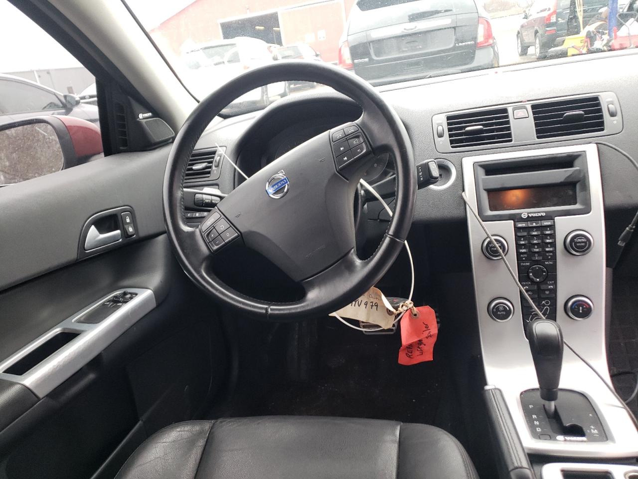 Photo 9 from auction – 2011 VOLVO C30 T5 with VIN YV1672MK0B2245055