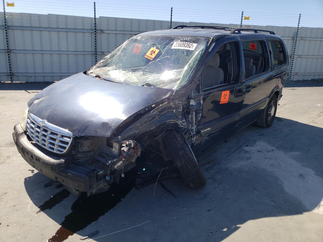 Photo 2 from auction – 2000 CHEVROLET VENTURE with VIN 1GNDX03E8YD202228