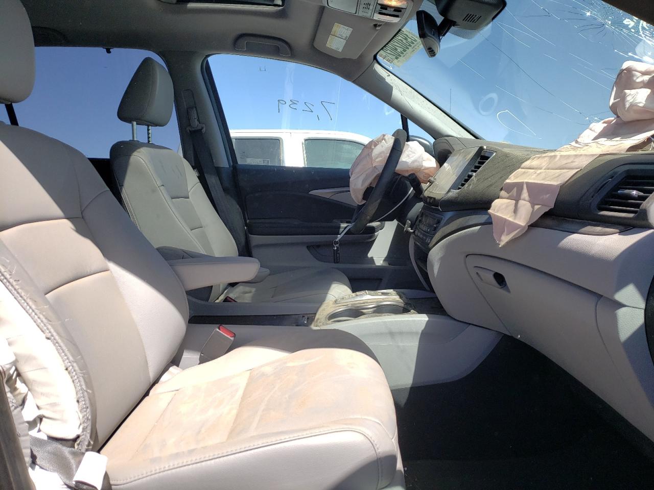 Photo 5 from auction – 2021 HONDA PILOT EXL with VIN 5FNYF6H55MB094758