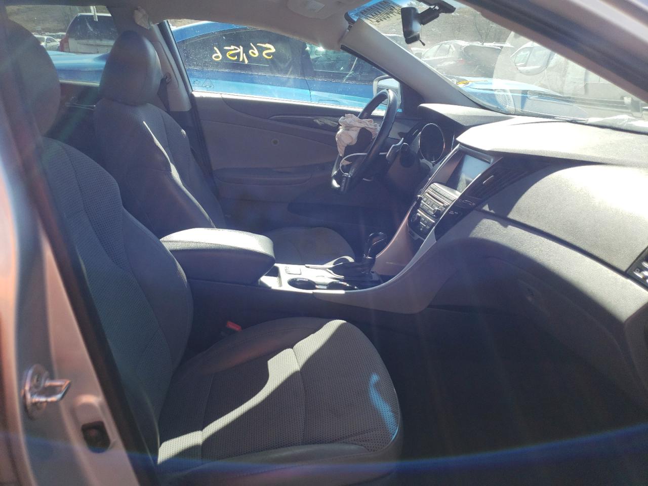 Photo 5 from auction – 2014 HYUNDAI SONATA SE with VIN 5NPEC4AB0EH812137