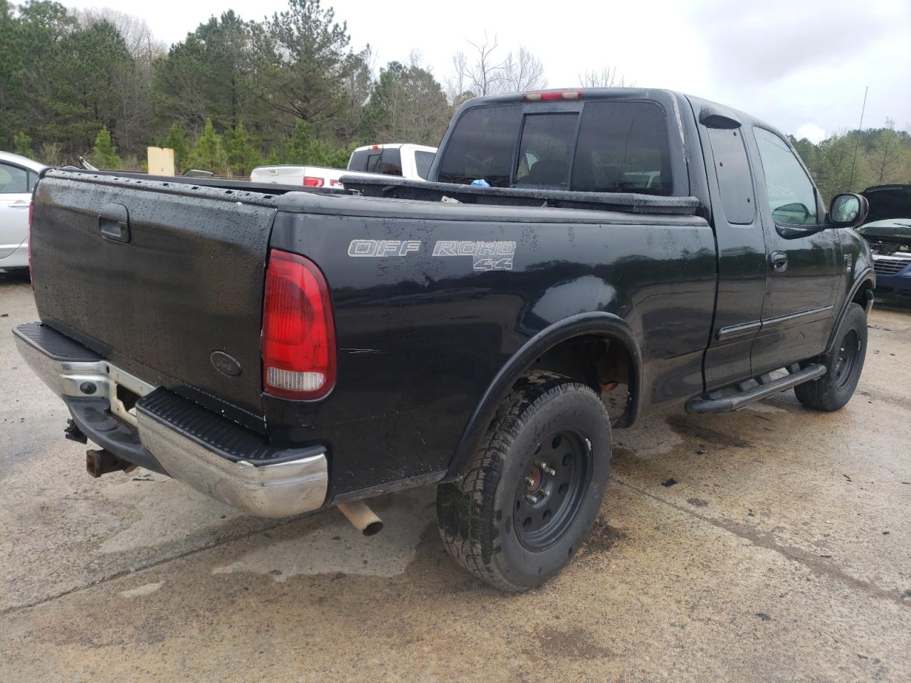 Photo 4 from auction – 2001 FORD F150 with VIN 1FTRX18L41NB75816
