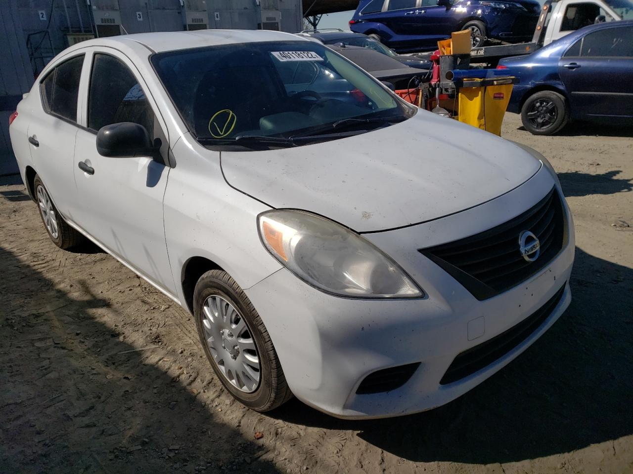 NISSAN VERSA S 2013 with VIN 3N1CN7AP3DL847898 - Photo from auction