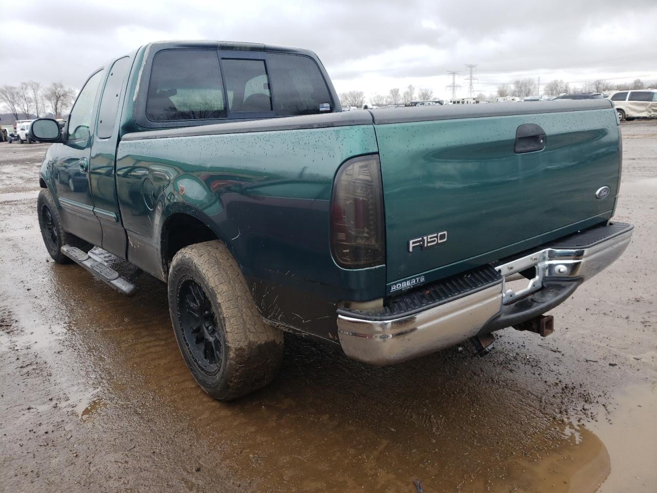Photo 3 from auction – 2000 FORD F150 with VIN 1FTRX17L3YNB66228