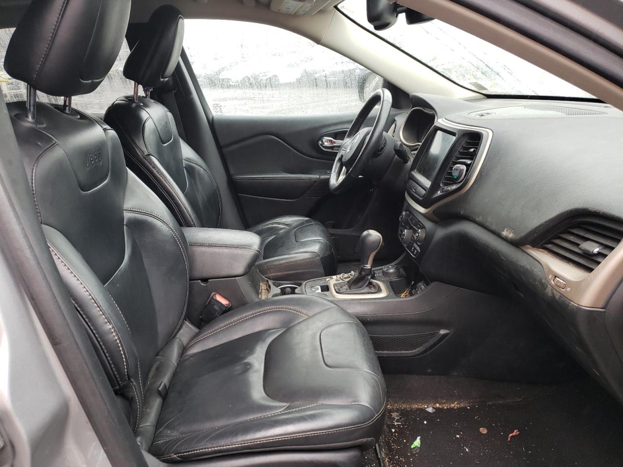 Photo 5 from auction – 2016 JEEP CHEROKEE L with VIN 1C4PJMDB5GW242580