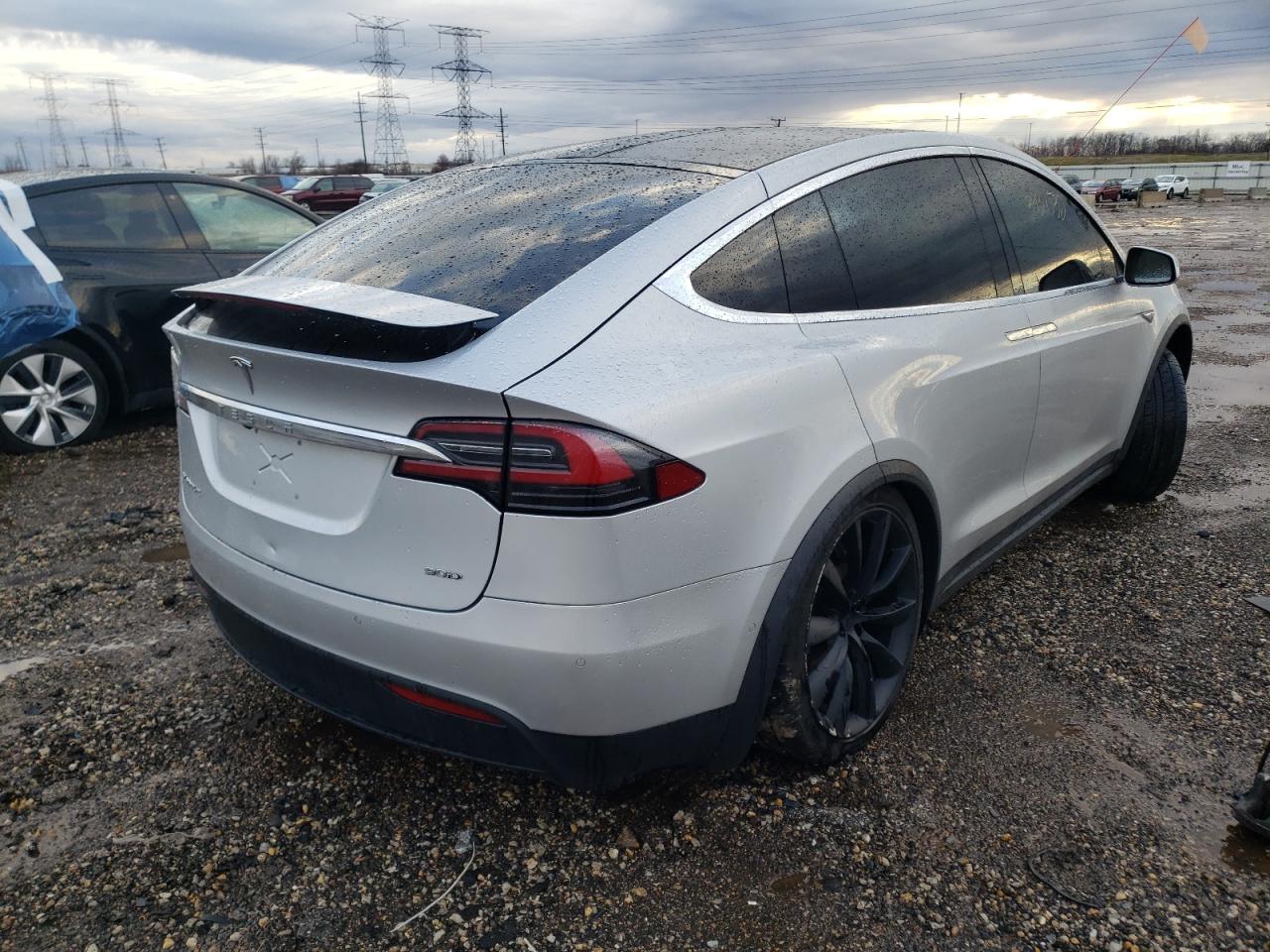 Photo 4 from auction – 2016 TESLA MODEL X with VIN 5YJXCAE28GF005707