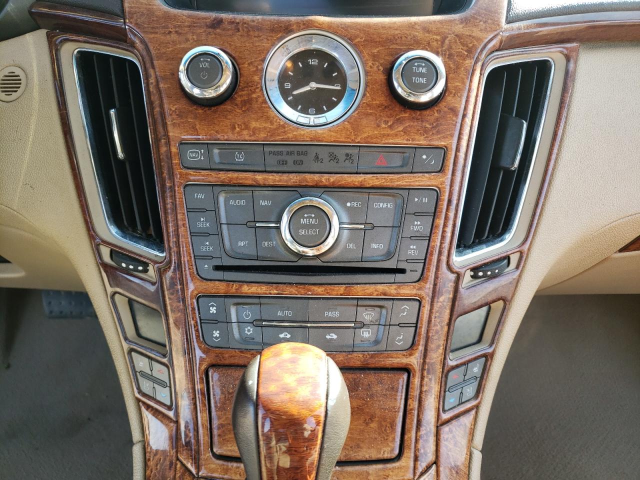 Foto 9 de la subasta – 2011 CADILLAC CTS PREMIU con VIN 1G6DP5ED1B0147682