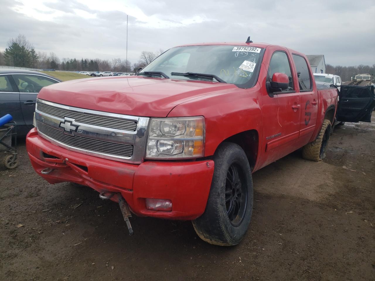 Photo 2 from auction – 2011 CHEVROLET SILVERADO with VIN 3GCPKSE3XBG203614