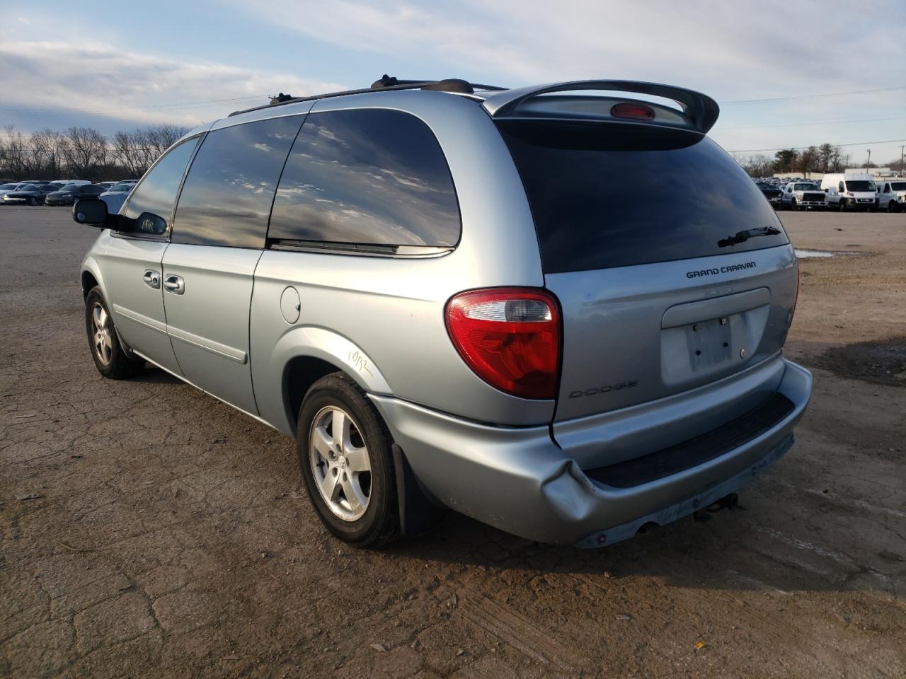 Photo 3 from auction – 2005 DODGE GRAND CARA with VIN 2D4GP44L75R465137