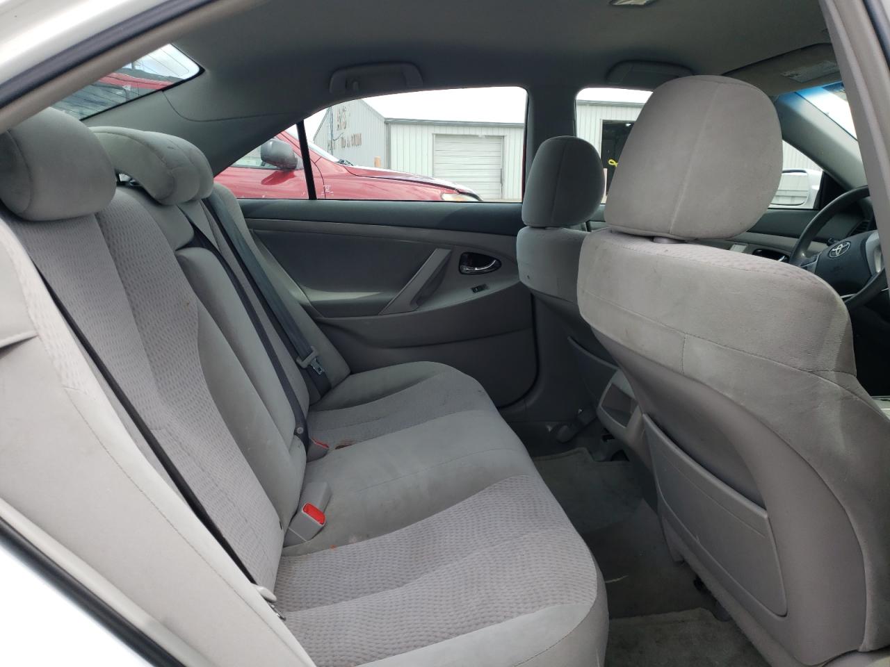 Photo 6 from auction – 2011 TOYOTA CAMRY BASE with VIN 4T1BF3EK2BU615157