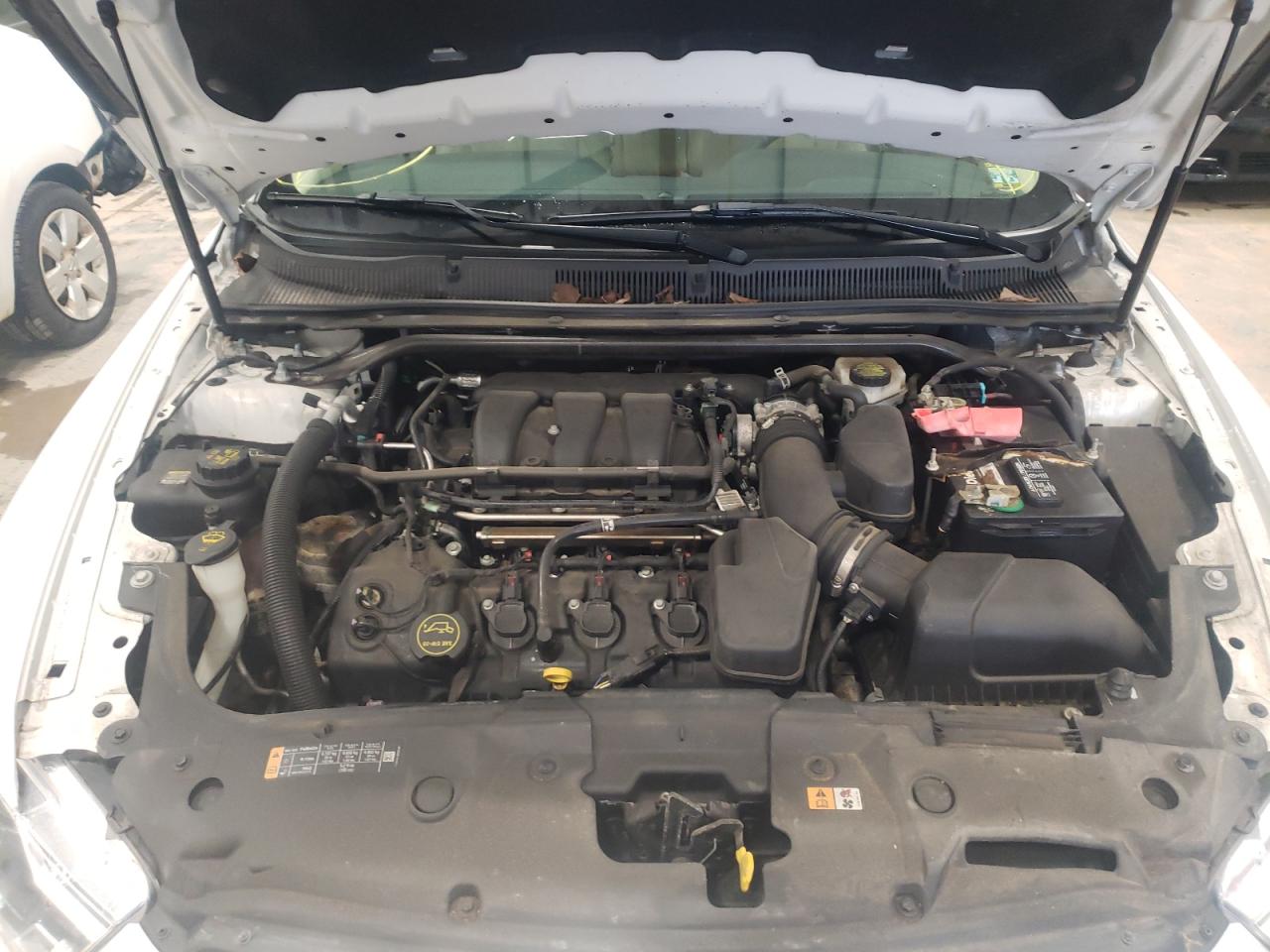 Photo 7 from auction – 2014 FORD TAURUS LIM with VIN 1FAHP2F83EG152401