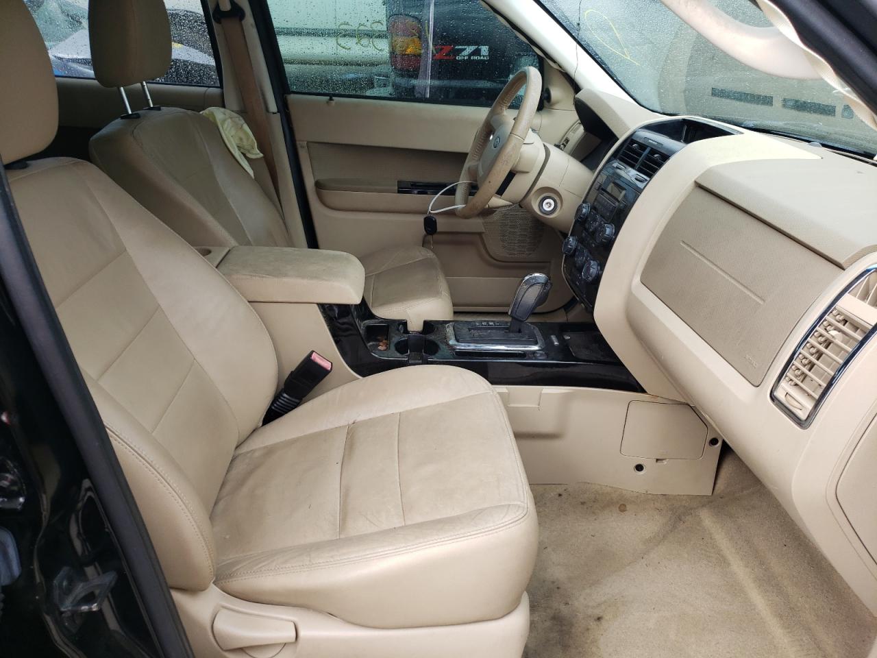Photo 5 from auction – 2012 FORD ESCAPE LIM with VIN 1FMCU9EG8CKB60983