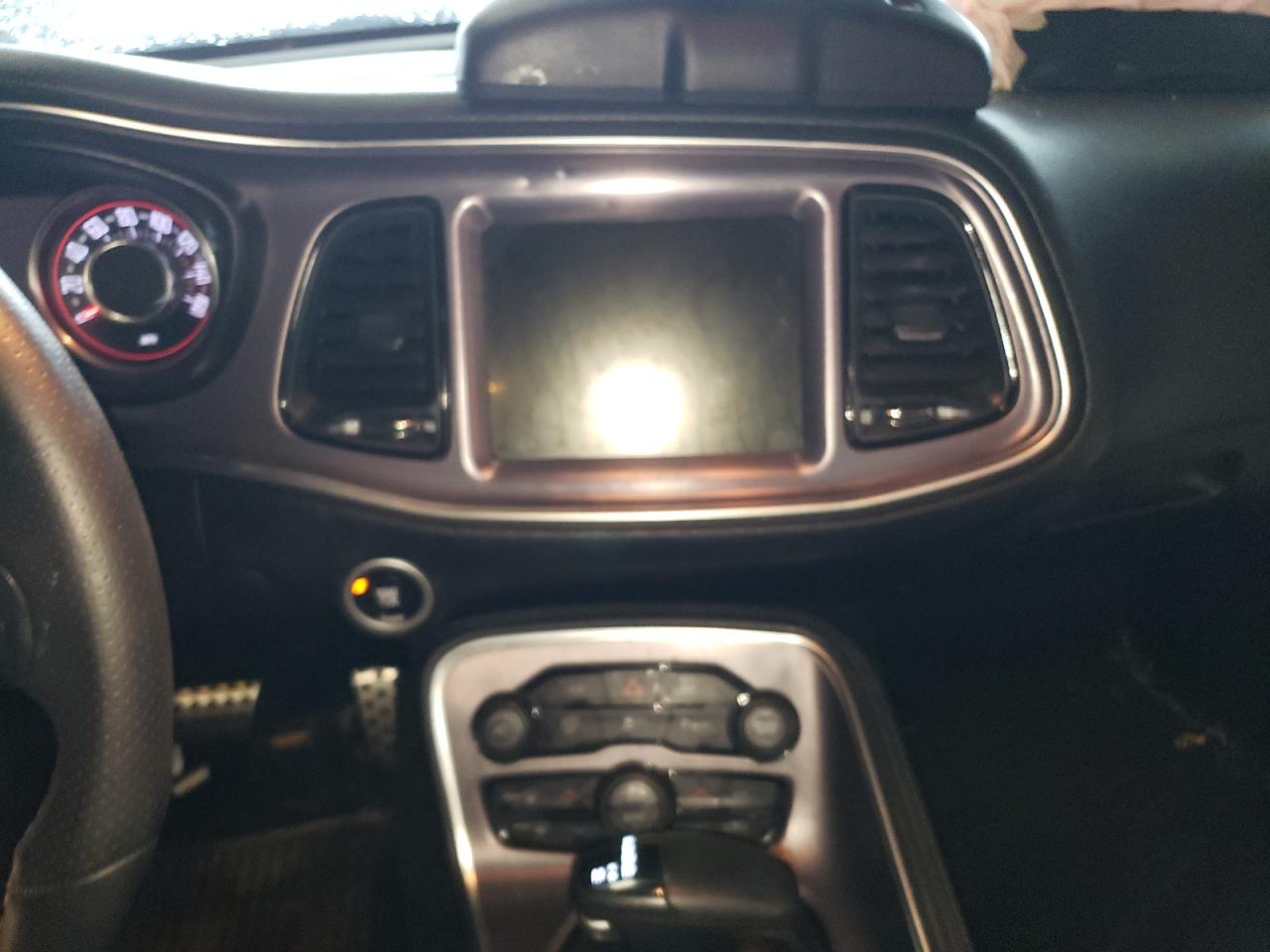 Photo 9 from auction – 2015 DODGE CHALLENGER with VIN 2C3CDZATXFH804958