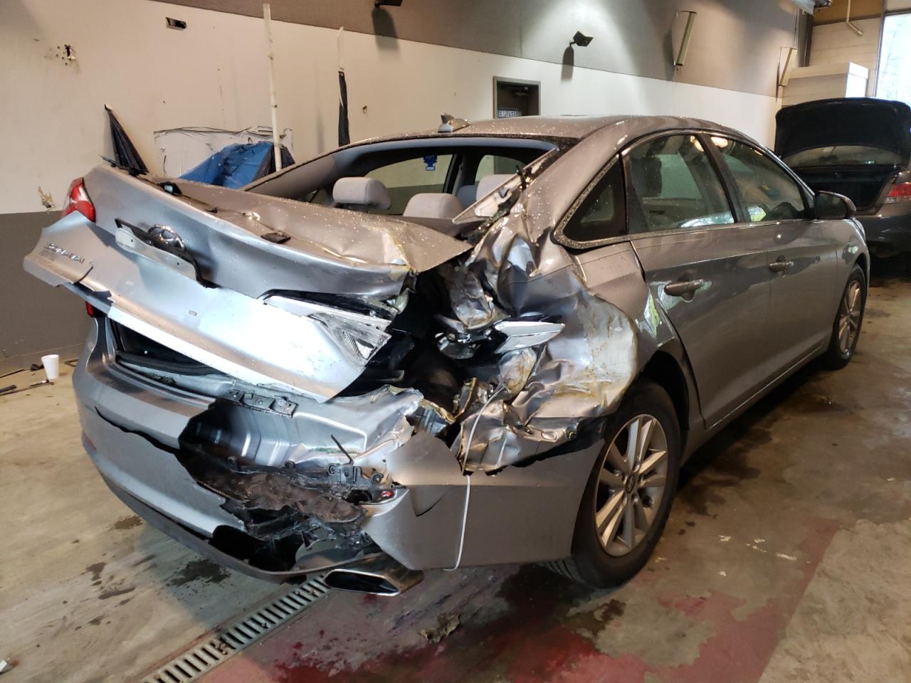 Photo 4 from auction – 2016 HYUNDAI SONATA SE with VIN 5NPE24AF2GH303658