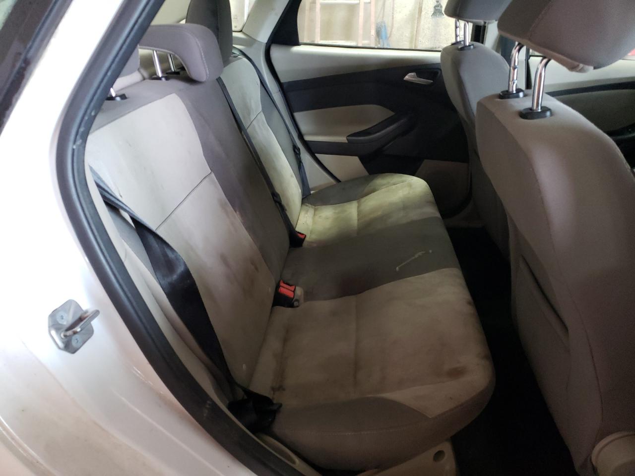 Photo 6 from auction – 2014 FORD FOCUS SE with VIN 1FADP3F26EL177817