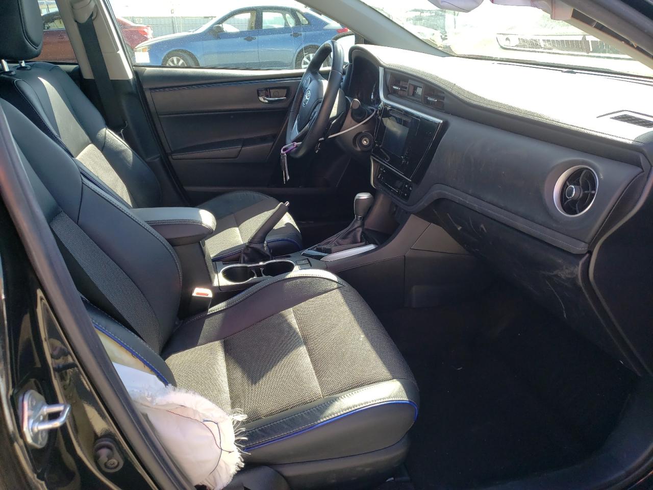 Photo 5 from auction – 2019 TOYOTA COROLLA L with VIN 2T1BURHE2KC229063