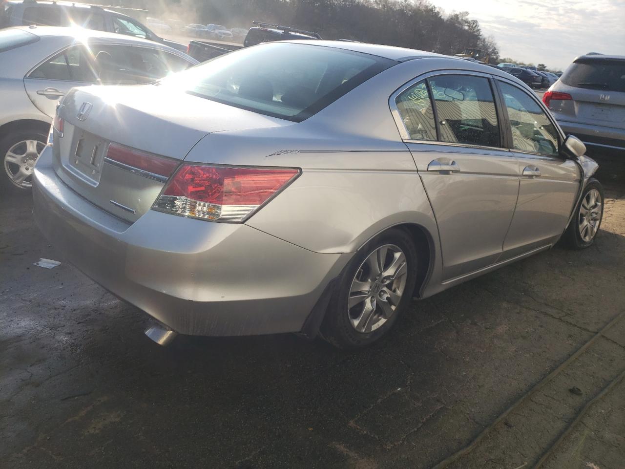 Photo 4 from auction – 2011 HONDA ACCORD SE with VIN 1HGCP2F65BA061732