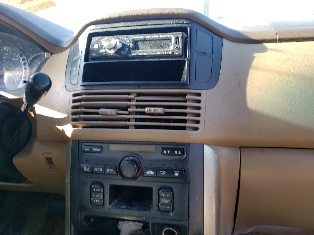 Photo 9 from auction – 2004 HONDA PILOT EXL with VIN 2HKYF18554H533879