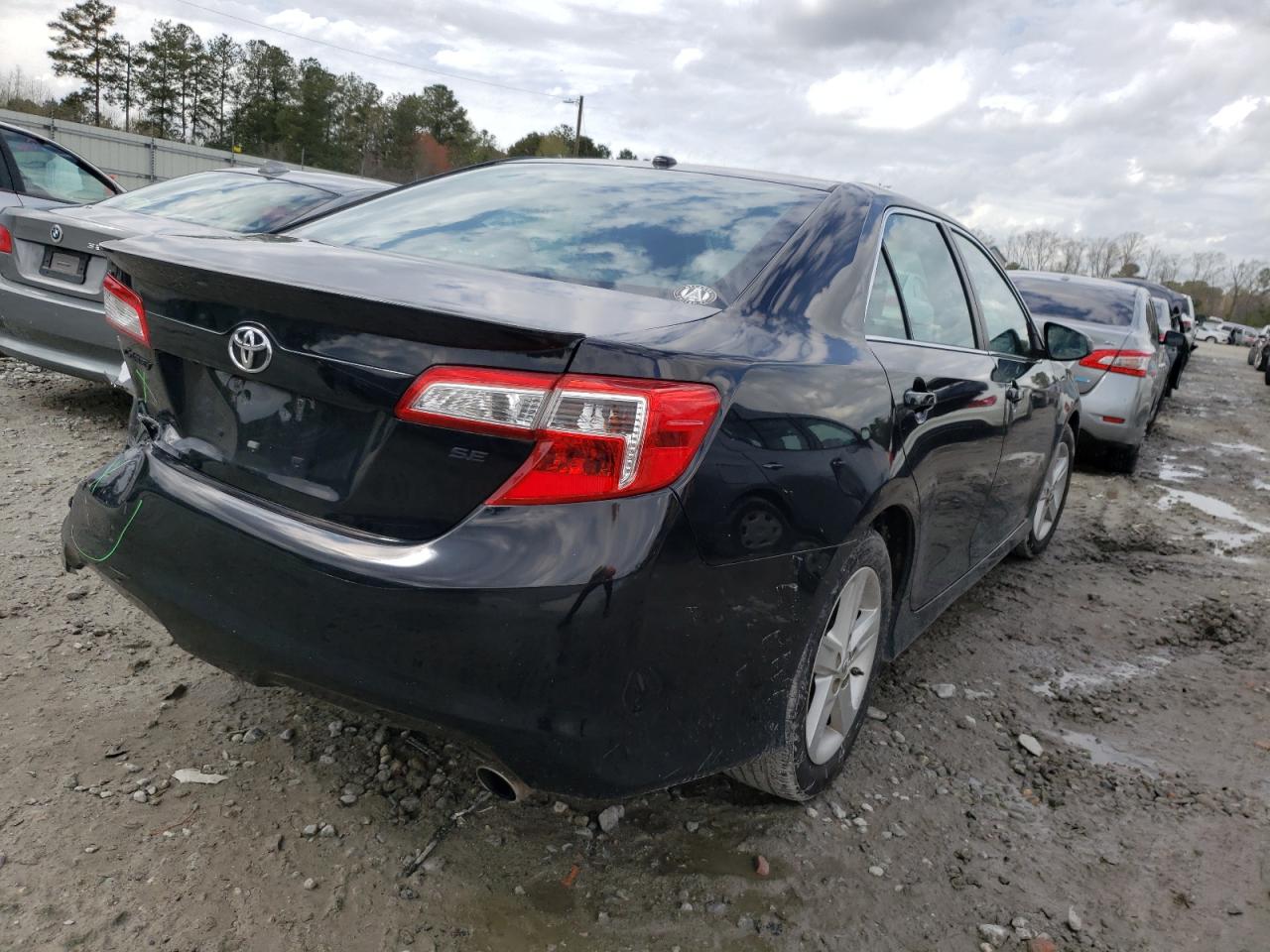 Photo 4 from auction – 2014 TOYOTA CAMRY SE with VIN 4T1BF1FK2EU865912
