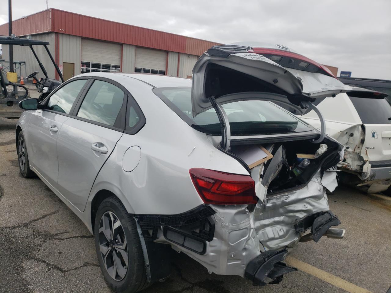 Photo 3 from auction – 2021 KIA FORTE FE with VIN 3KPF24AD2ME295452