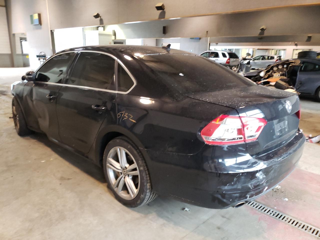 Photo 3 from auction – 2014 VOLKSWAGEN PASSAT SE with VIN 1VWBP7A34EC020065