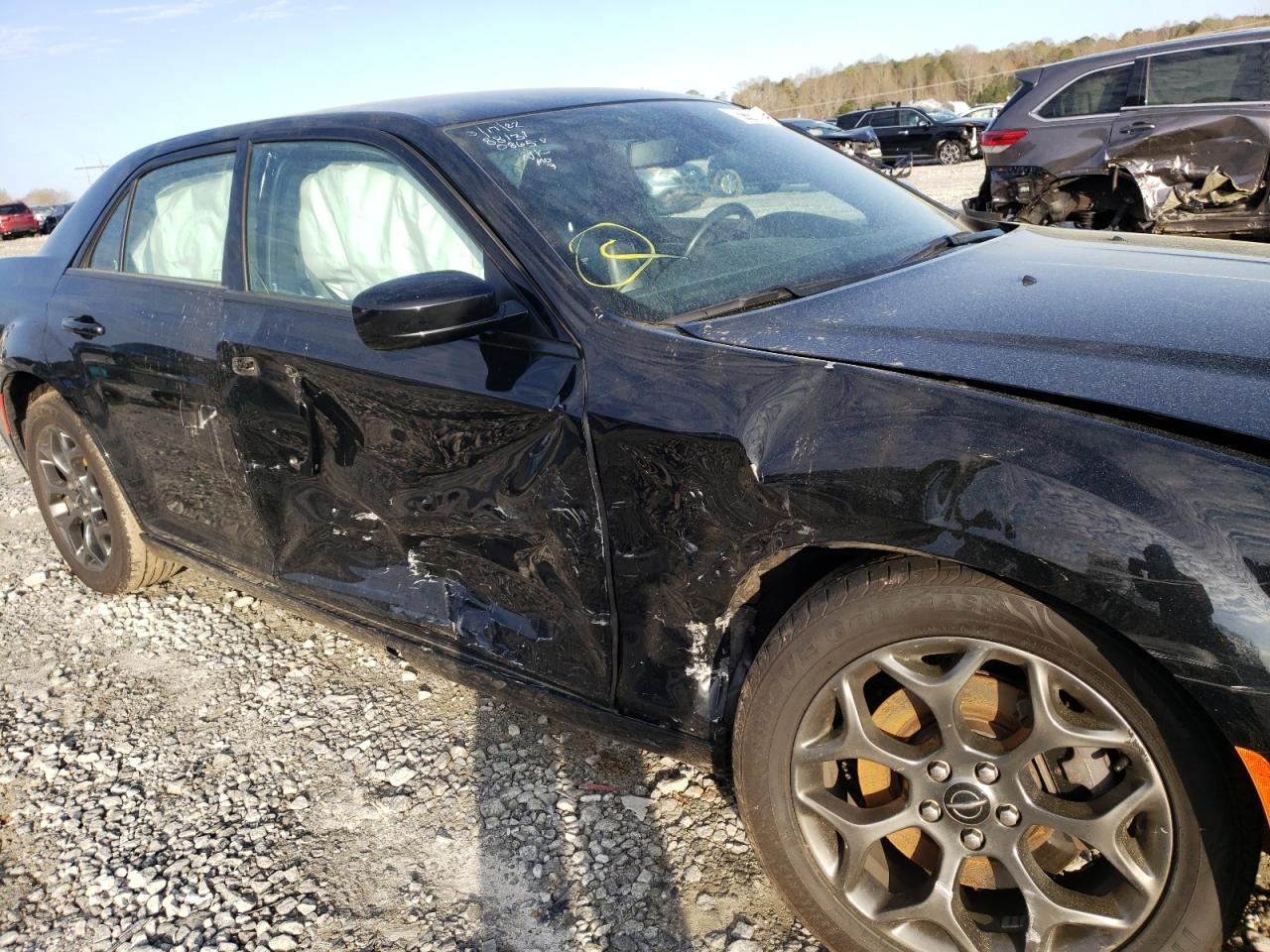 Photo 9 from auction – 2018 CHRYSLER 300 S with VIN 2C3CCAGG4JH160865