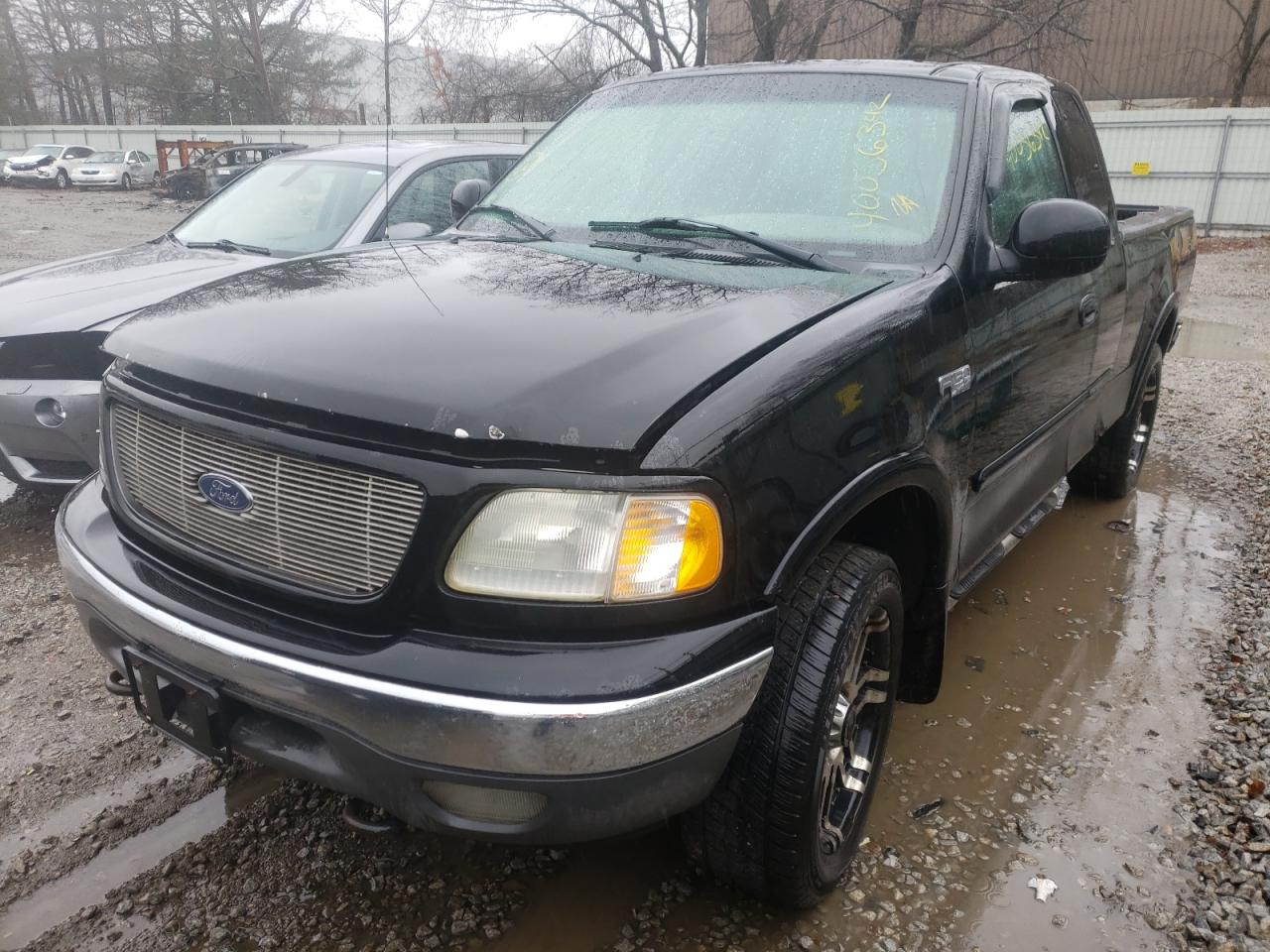 Photo 2 from auction – 2002 FORD F150 with VIN 1FTRX18W12NA19826