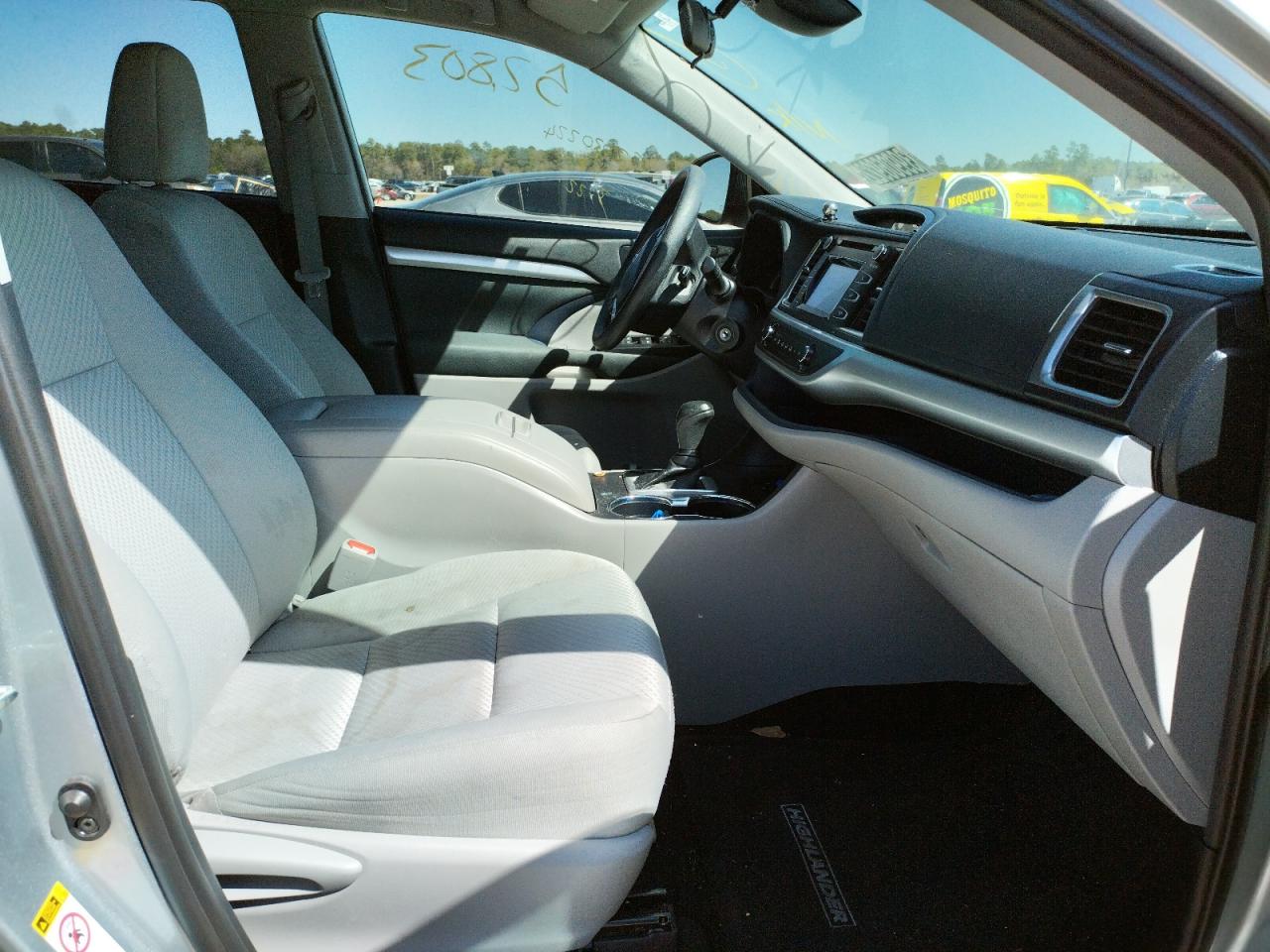 Foto 5 de la subasta – 2019 TOYOTA HIGHLANDER con VIN 5TDZZRFH2KS337655