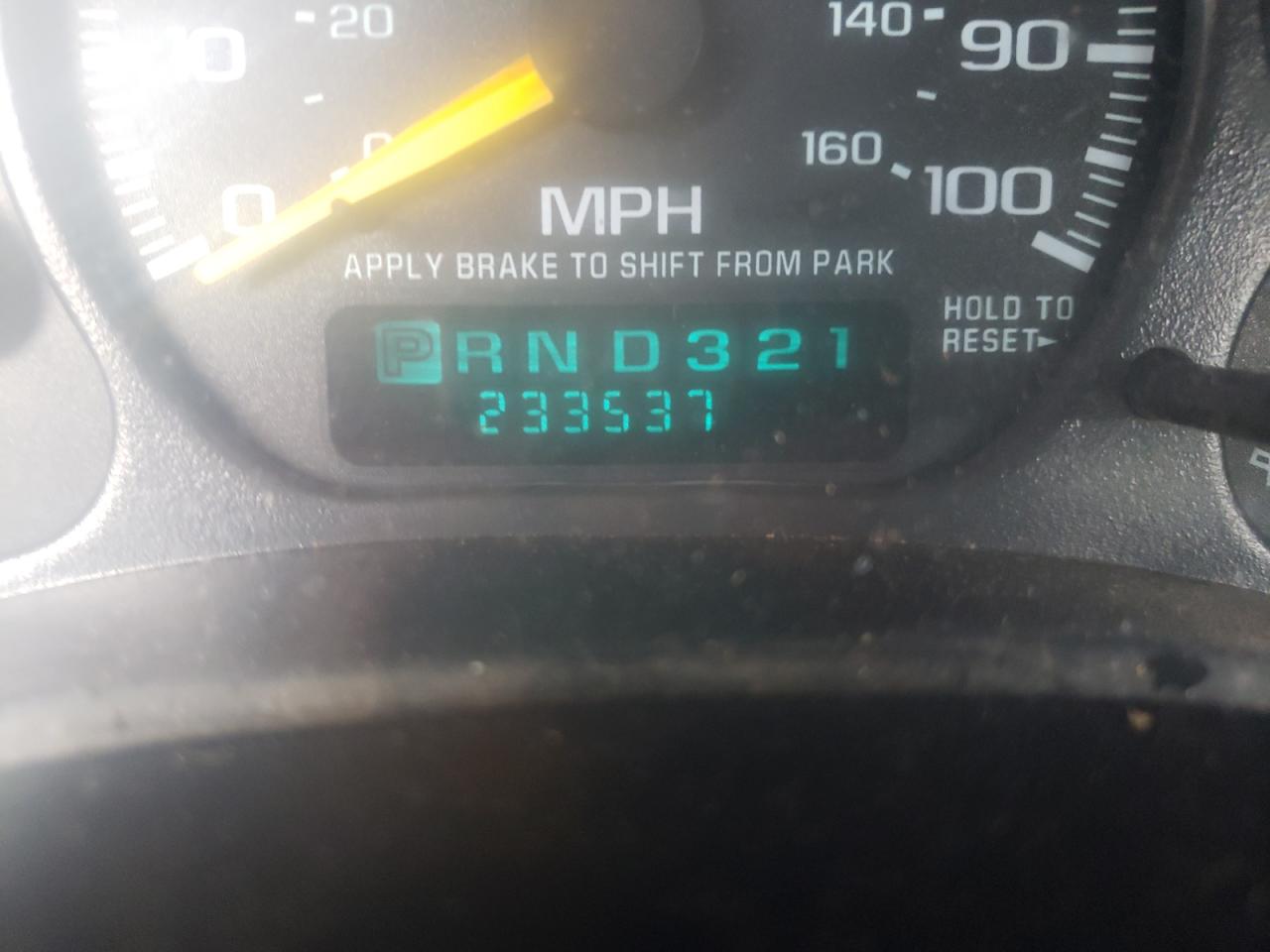 Photo 8 from auction – 2001 CHEVROLET SILVERADO with VIN 1GCEK19T71E156852
