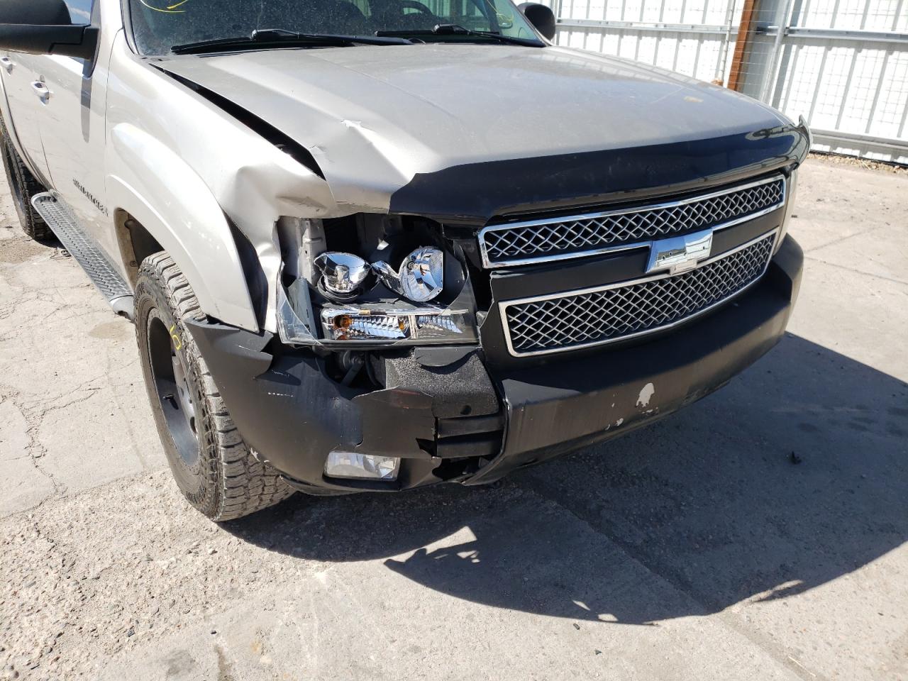 Photo 9 from auction – 2009 CHEVROLET AVALANCHE with VIN 3GNFK22049G202465