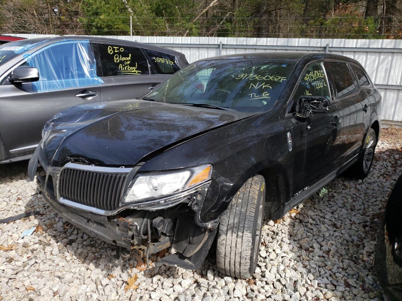 Photo 2 from auction – 2014 LINCOLN MKT with VIN 2LMHJ5NK3EBL56200
