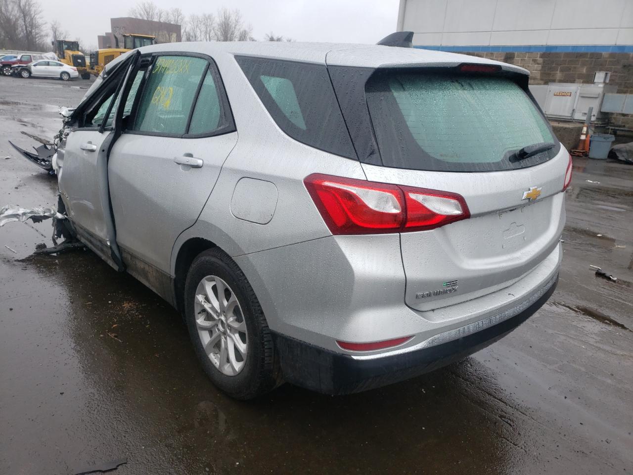 Photo 3 from auction – 2018 CHEVROLET EQUINOX LS with VIN 3GNAXREV8JS569219
