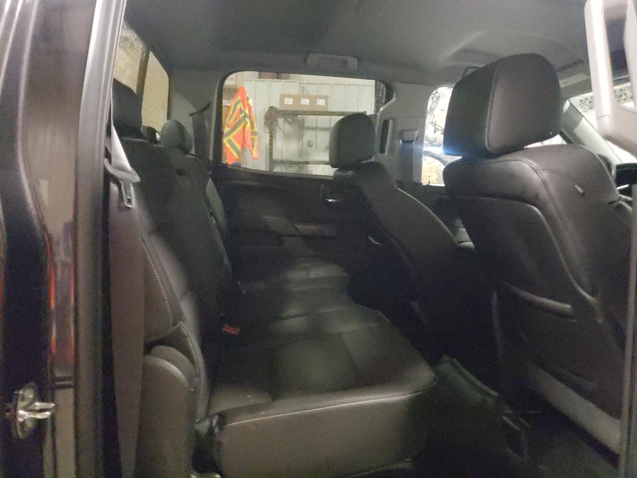 Photo 6 from auction – 2015 GMC SIERRA K15 with VIN 3GTU2UEC7FG145305