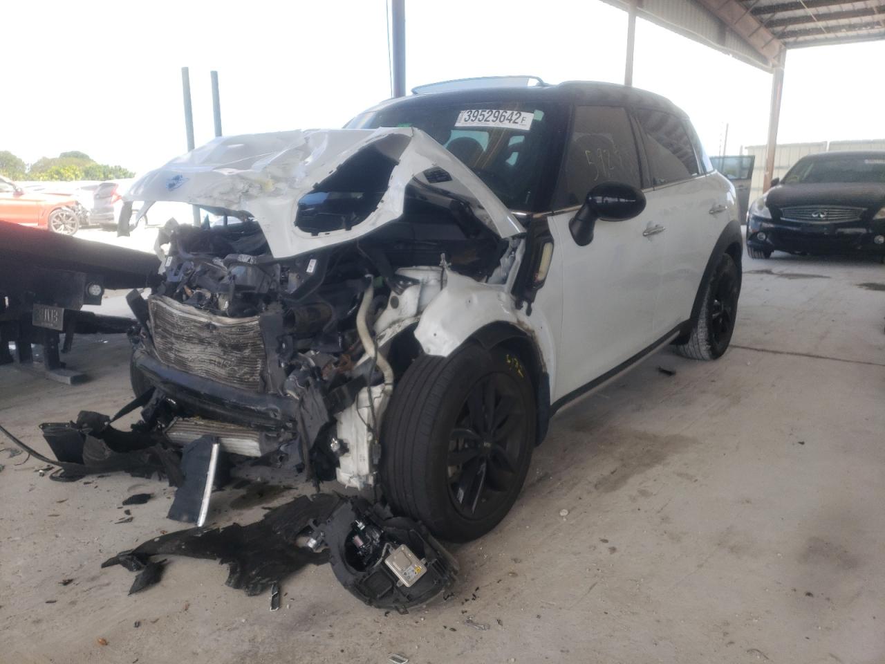 Photo 2 from auction – 2015 MINI COOPER S C with VIN WMWZC3C53FWT06569