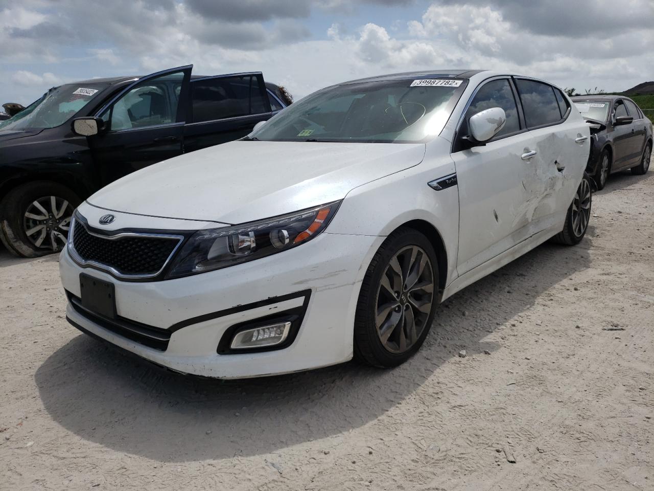 Photo 2 from auction – 2015 KIA OPTIMA SX with VIN 5XXGR4A6XFG361211