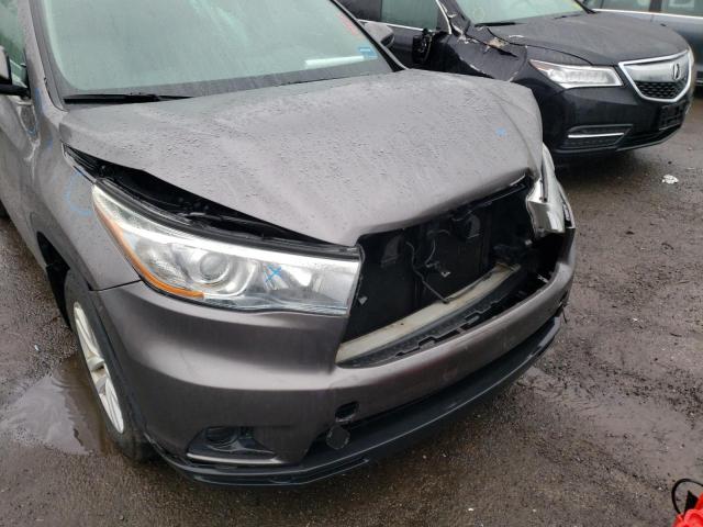 Photo 9 from auction – 2015 TOYOTA HIGHLANDER with VIN 5TDBKRFH2FS145115