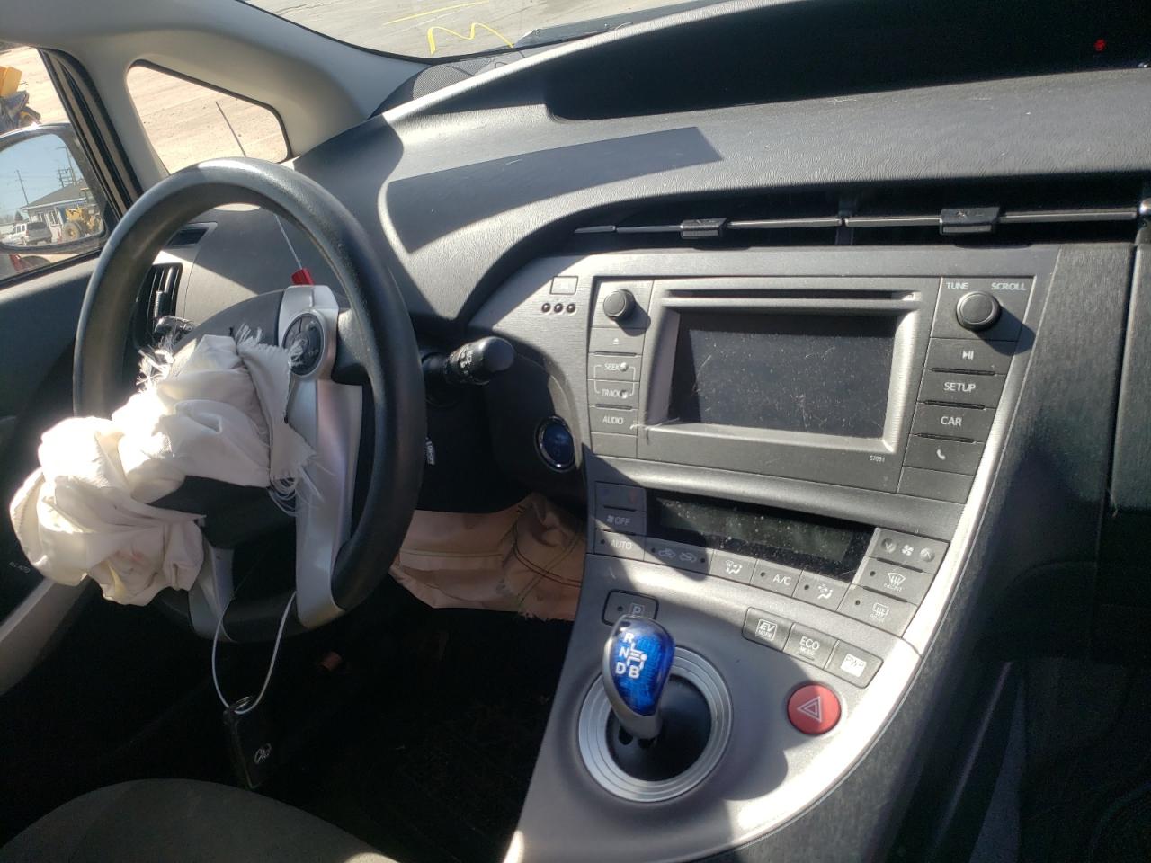 Photo 9 from auction – 2013 TOYOTA PRIUS with VIN JTDKN3DU1D1732064