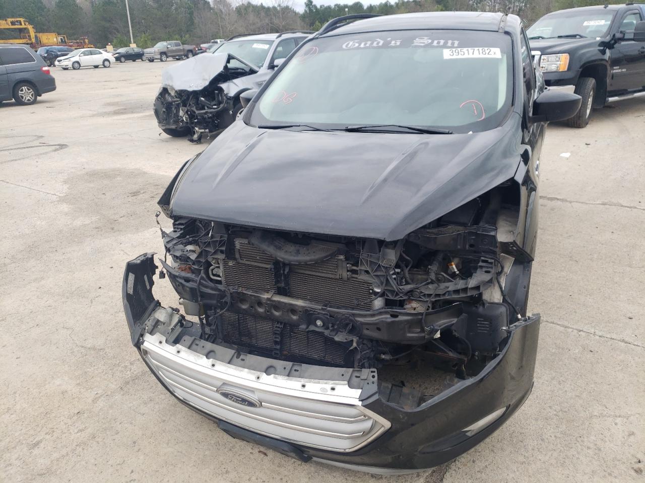 Photo 9 from auction – 2017 FORD ESCAPE SE with VIN 1FMCU9GD9HUD66733