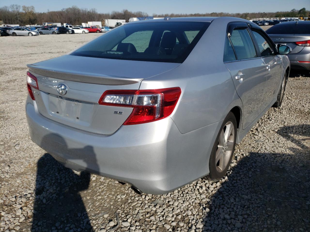 Photo 4 from auction – 2012 TOYOTA CAMRY BASE with VIN 4T1BF1FK5CU167162