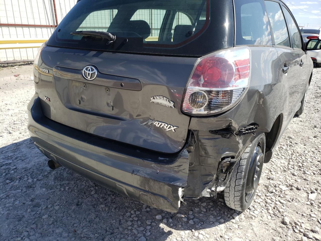 Photo 9 from auction – 2007 TOYOTA MATRIX with VIN 2T1KR32E27C659867