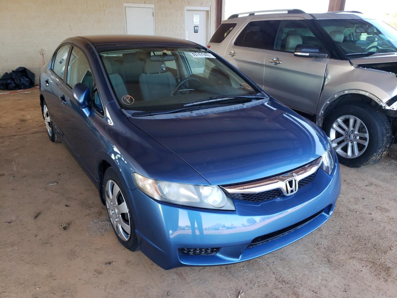 Photo 1 from auction – 2010 HONDA CIVIC LX with VIN 19XFA1F54AE001144