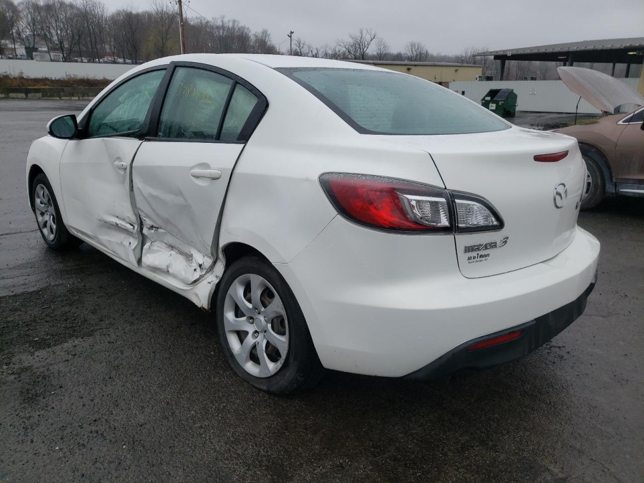 Photo 3 from auction – 2010 MAZDA 3 I with VIN JM1BL1SG1A1255431