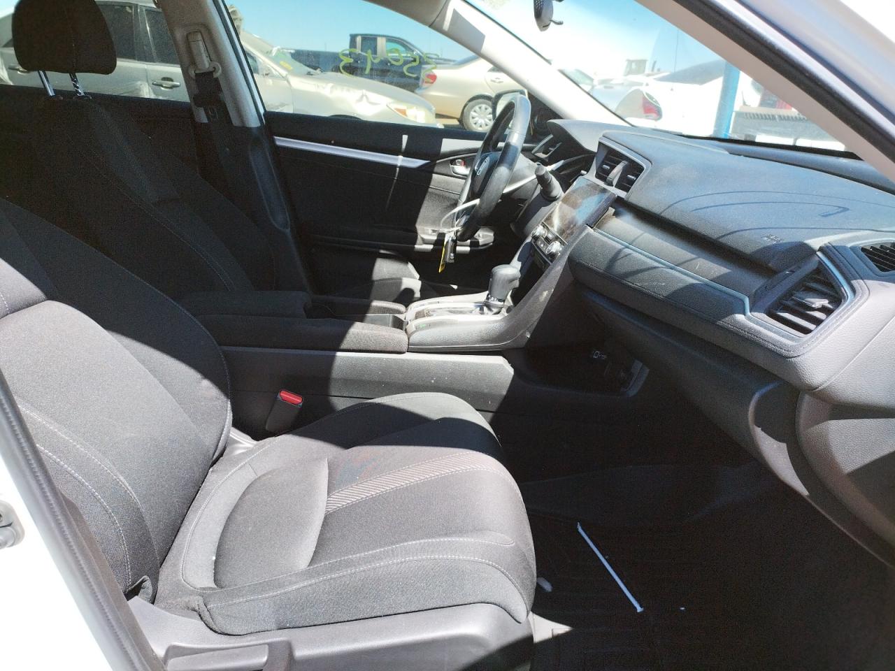 Photo 5 from auction – 2018 HONDA CIVIC EX with VIN JHMFC1F32JX014126